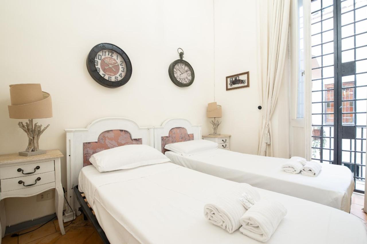 Апартаменти Luxury Piazza Navona Escape 11 Рим Екстер'єр фото